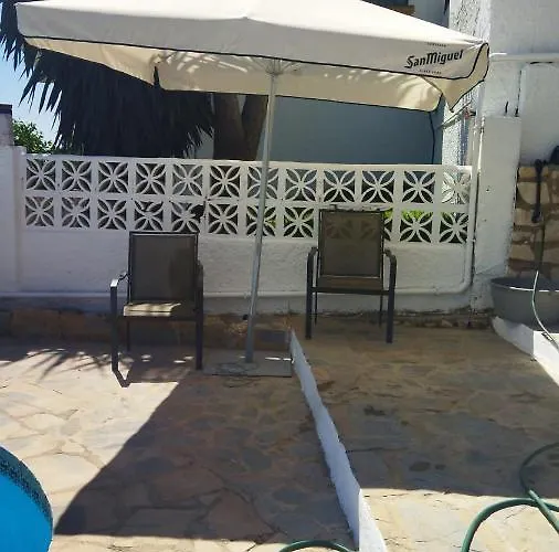 Tropical בנאלמדנה