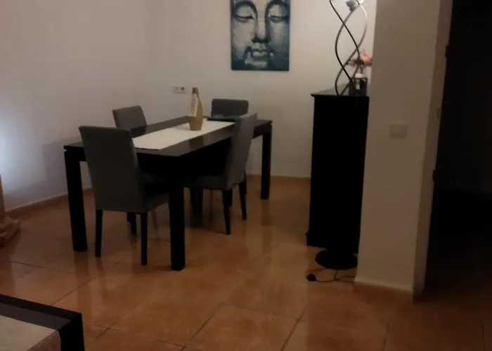 בית הארחה Tropical בנאלמדנה